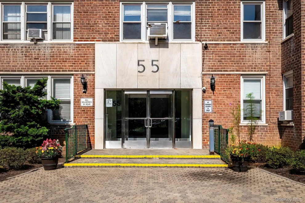 Unit for sale at 55 Knolls Crescent, New York, NY 10463