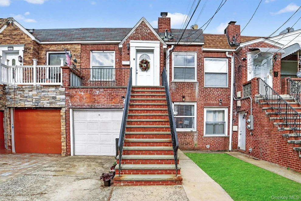 Unit for sale at 223 1/2 Delano W Avenue, Yonkers, NY 10704