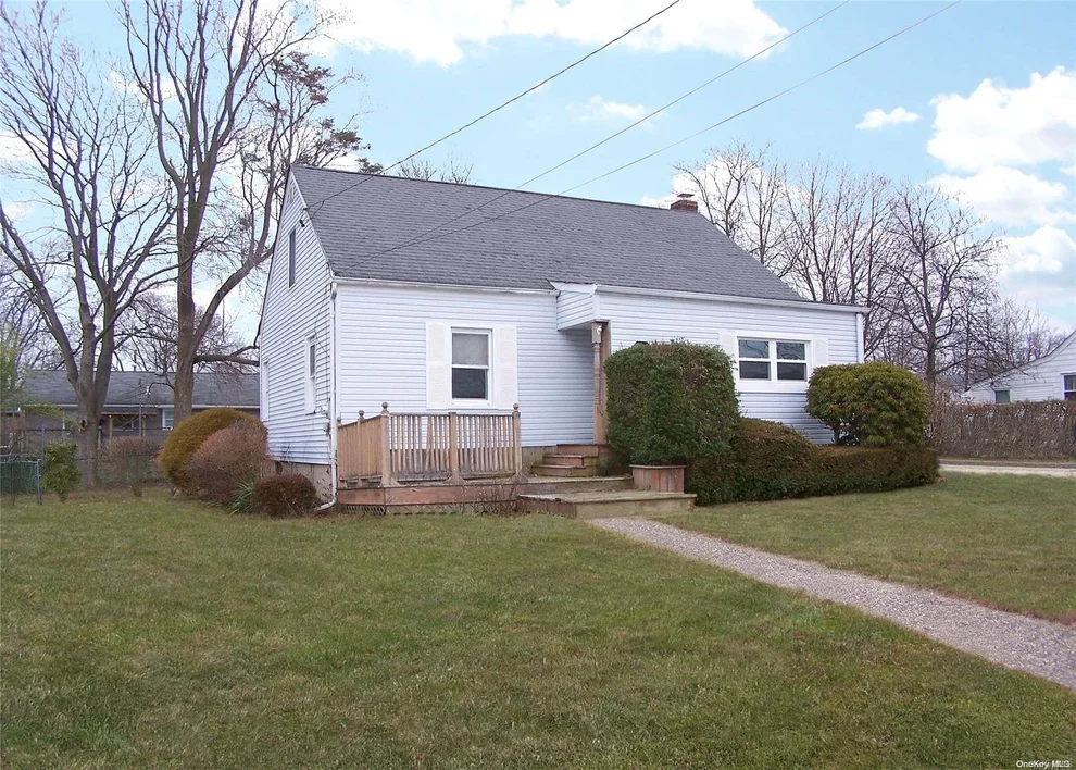 Unit for sale at 17 William Avenue, Islip, NY 11722
