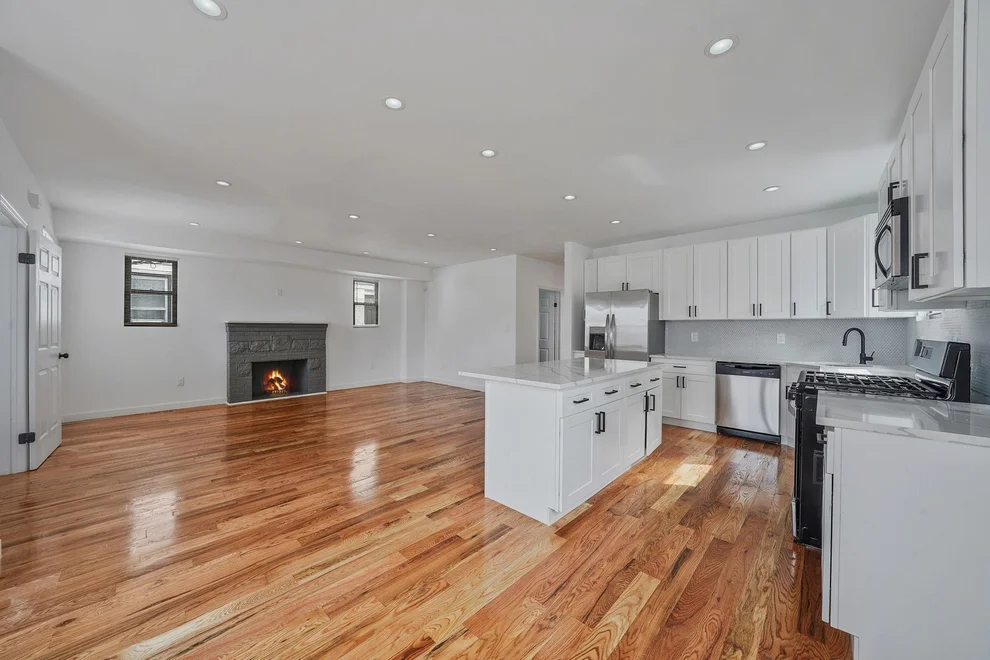 Unit for sale at 139-19 230 st, New York, NY 11413