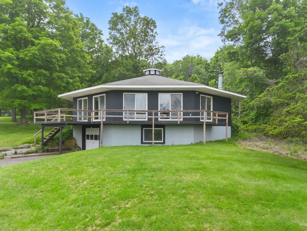 Unit for sale at 93 Cross Road, Patterson, NY 12563