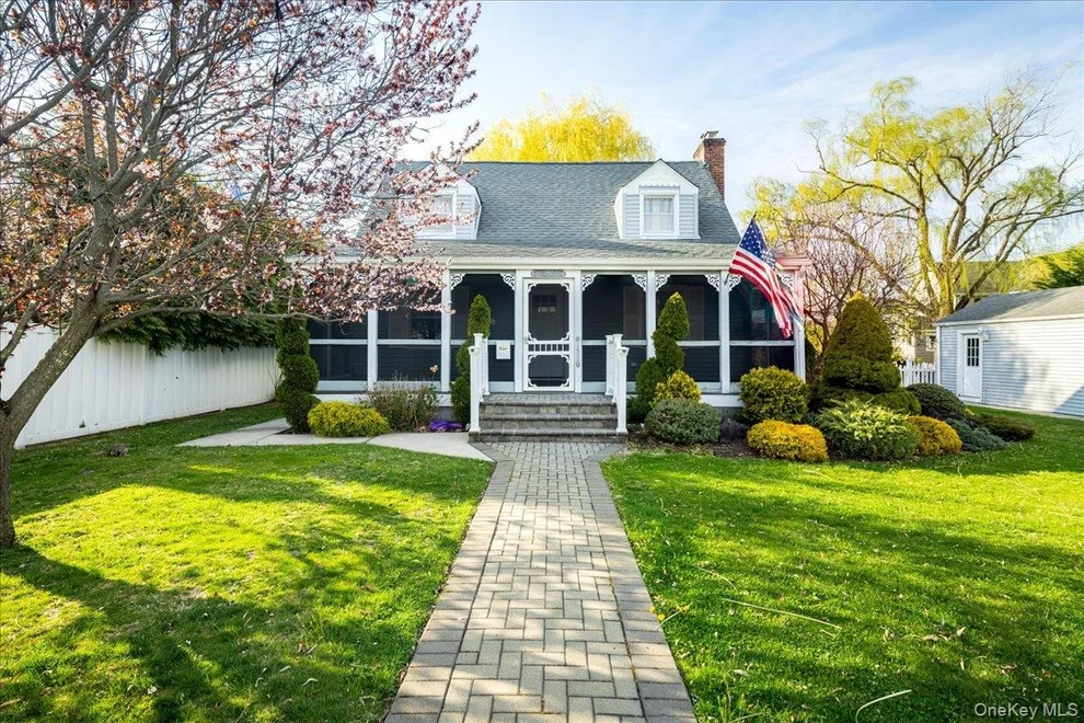 Unit for sale at 3937 John Lane, Oyster Bay, NY 11783