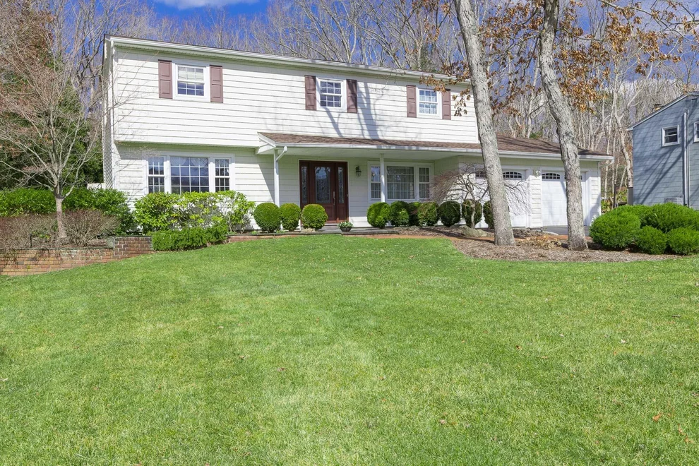 Unit for sale at 155 Plymouth Boulevard, Smithtown, NY 11787