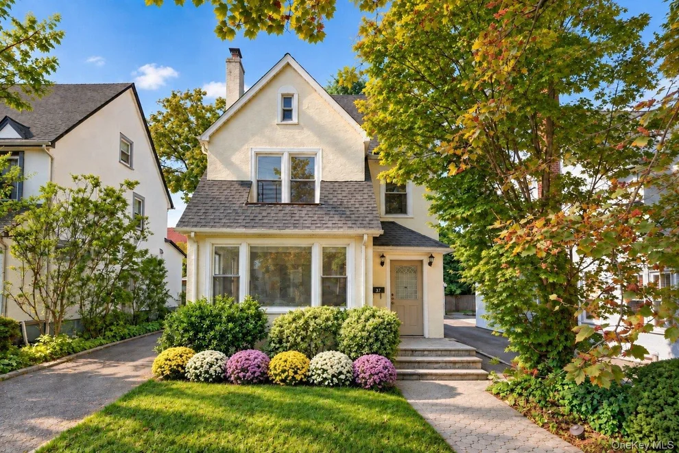 Unit for sale at 37 Jayson Avenue, North Hempstead, NY 11021