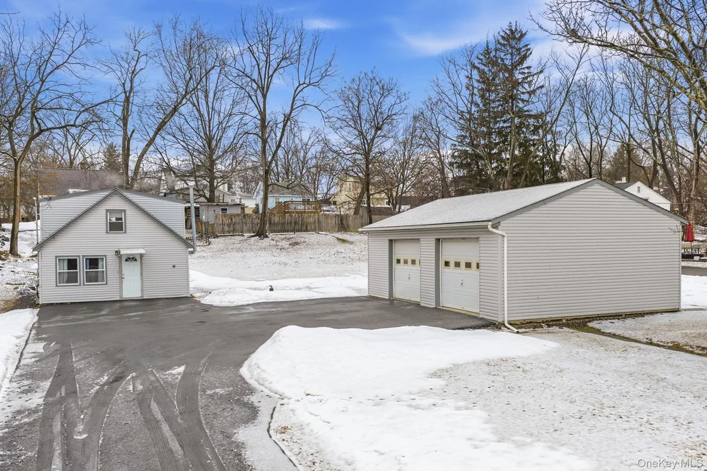 Unit for sale at 331 Highland Ave Extension, Wallkill, NY 10940