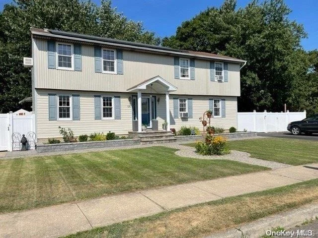 Unit for sale at 630 N Richmond Avenue, Babylon, NY 11757