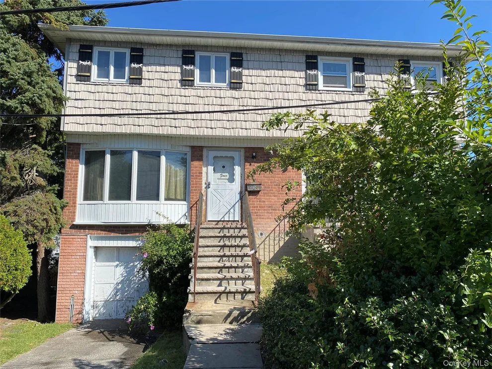 Unit for sale at 4 Gerri Lane, Yonkers, NY 10703