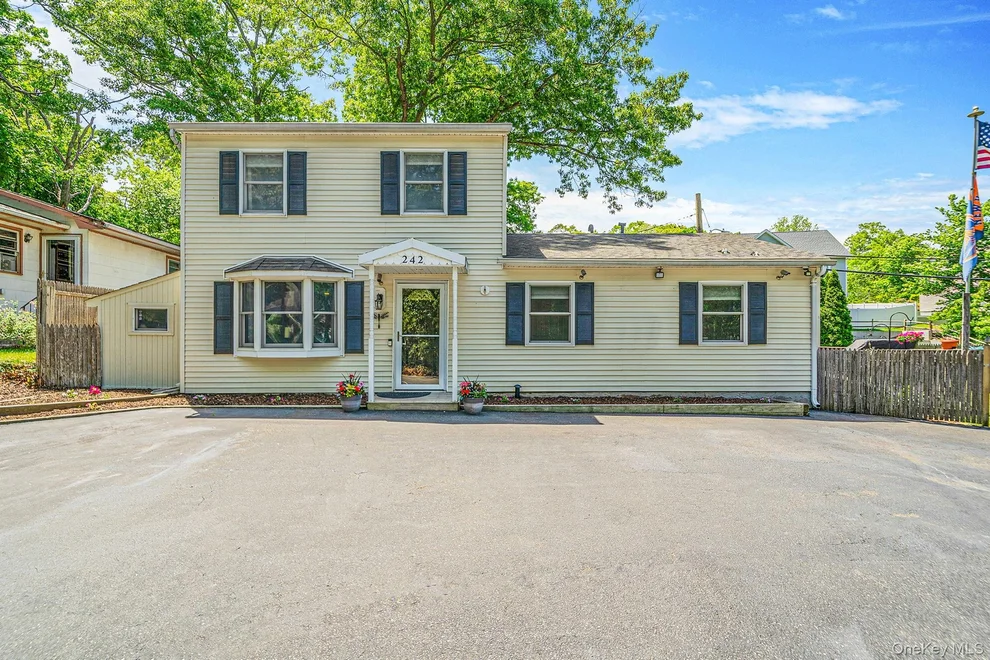 Unit for sale at 242 Lower Rocky Point Road, Brookhaven, NY 11789