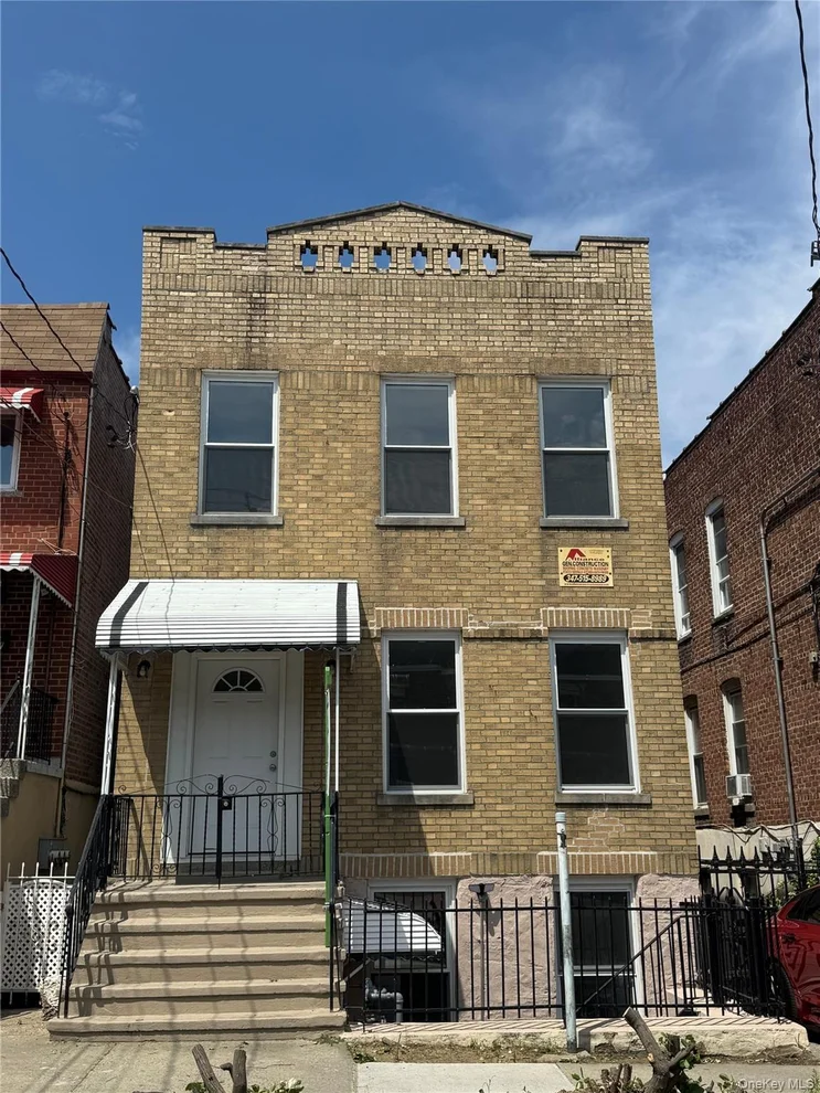 Unit for sale at 3041 Paulding Avenue, New York, NY 10469