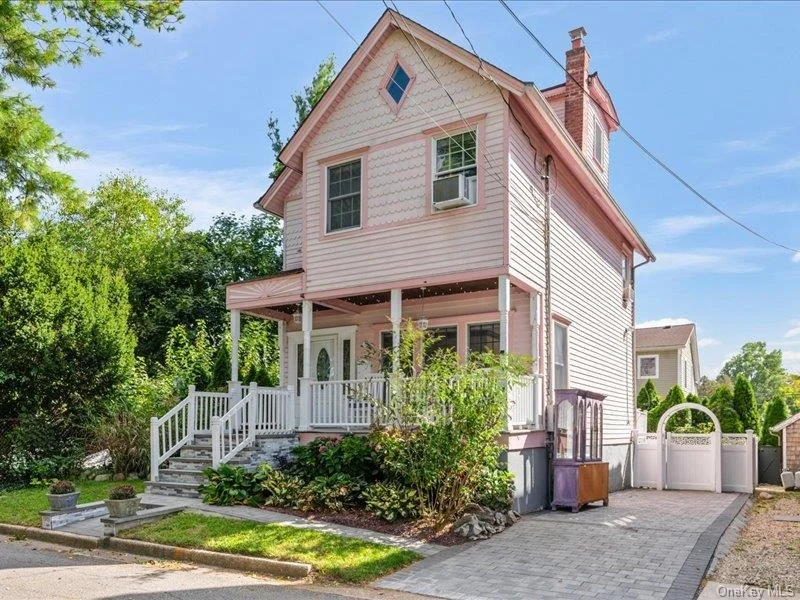 Unit for sale at 39 12th Avenue, Oyster Bay, NY 11579