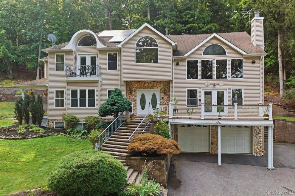 Unit for sale at 23 Beach Plum Drive, Huntington, NY 11721