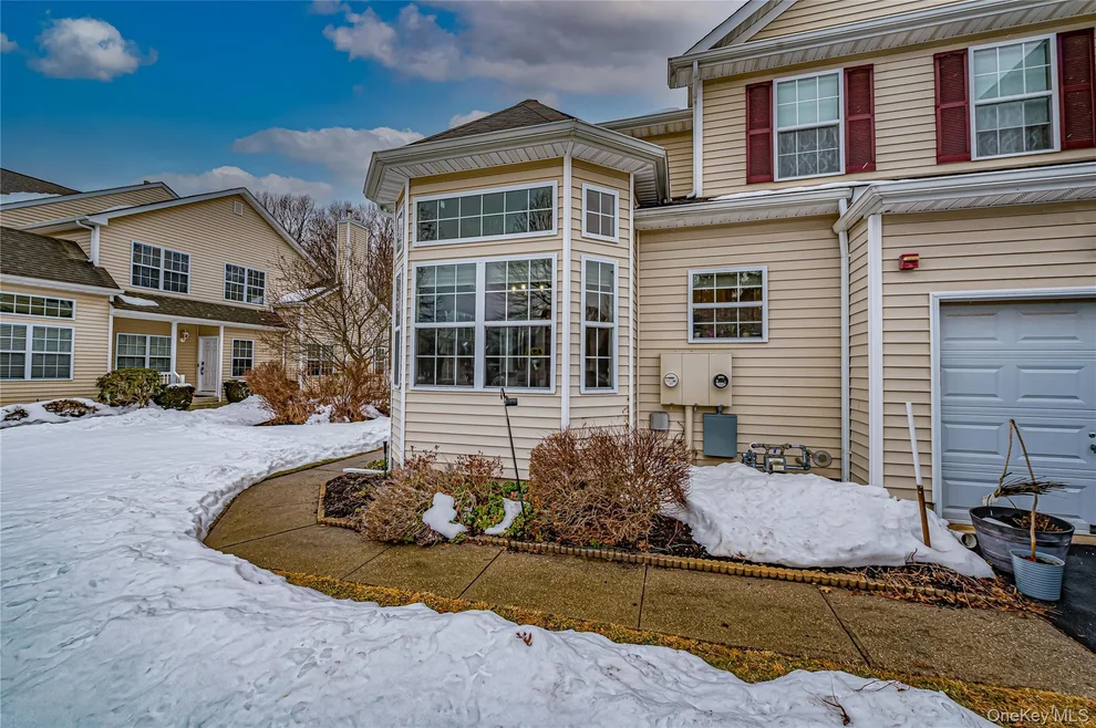 Unit for sale at 78 Cranberry Circle, Brookhaven, NY 11763
