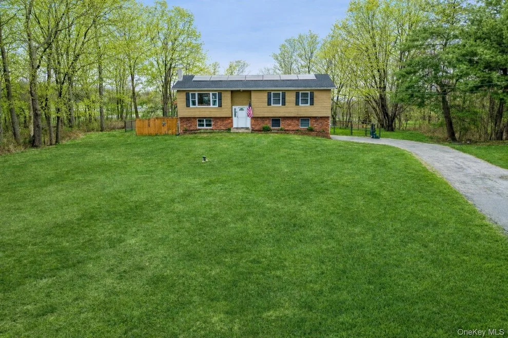 Unit for sale at 22 Valkill Drive, Hyde Park, NY 12601