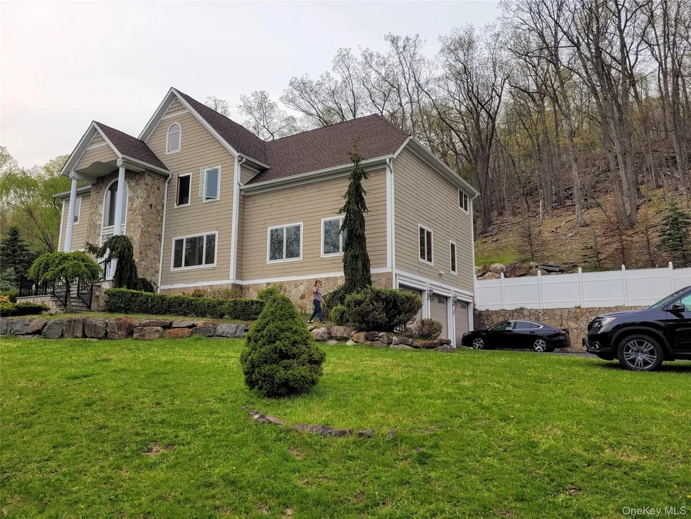 Unit for sale at 60 Central Highway, Clarkstown, NY 10956