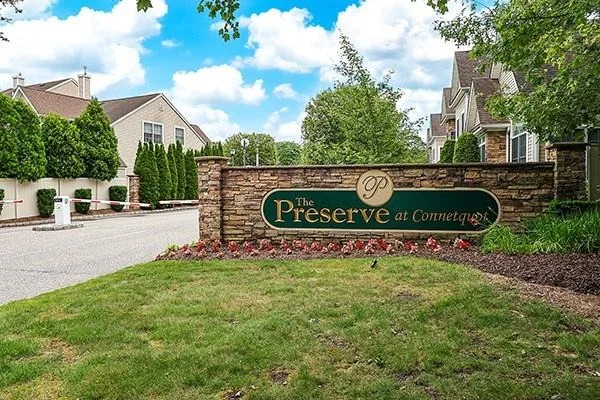 Unit for sale at 27 Eagle Circle, Islip, NY 11716