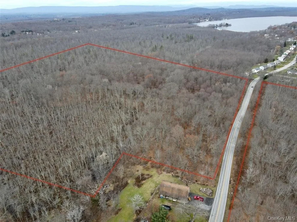 Unit for sale at Lakeside Road, Newburgh (Town), NY 12550