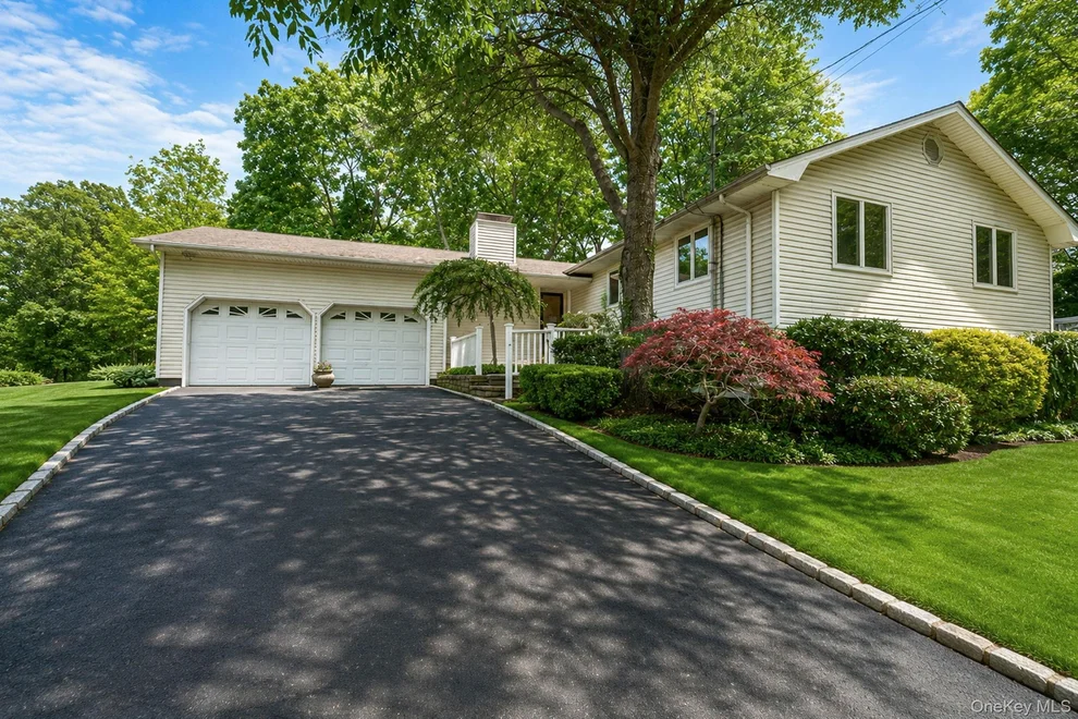 Unit for sale at 61 Ledgewood Drive, Smithtown, NY 11787