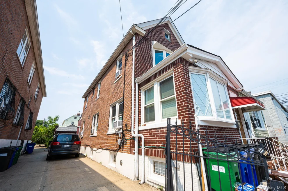 Unit for sale at 38-26 55th Street, New York, NY 11377