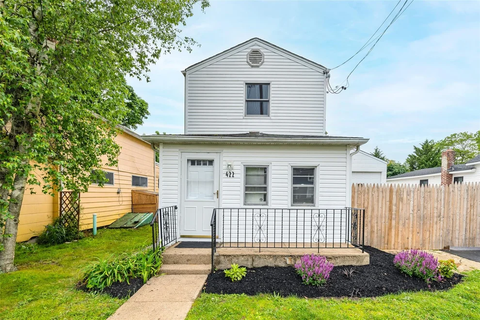 Unit for sale at 422 President Place, West Babylon, NY 11704