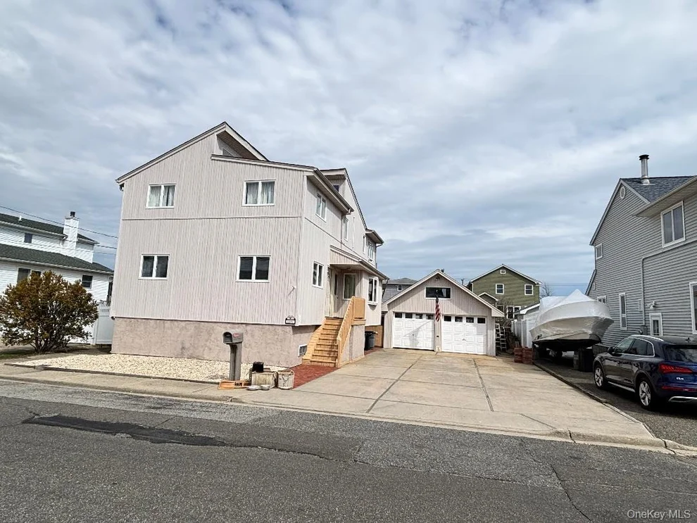 Unit for sale at 2591 Island Channel Road, Hempstead, NY 11783