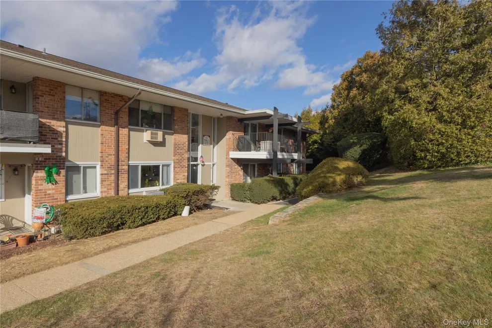 Unit for sale at 306 Old Country Road, Greenburgh, NY 10523