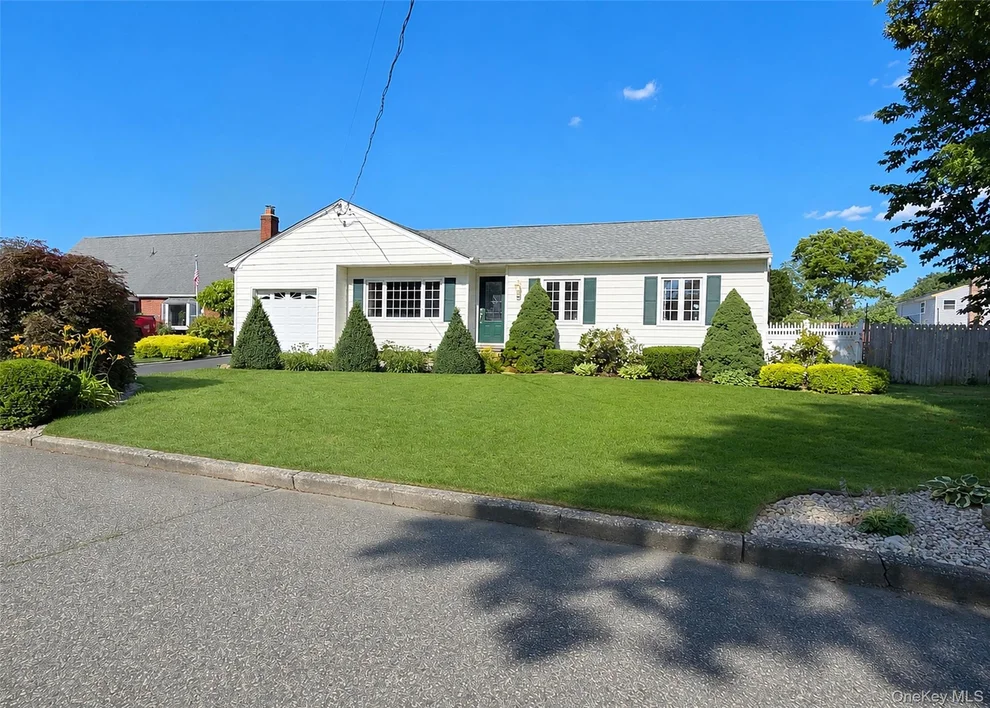 Unit for sale at 35 Avenue D, Islip, NY 11741