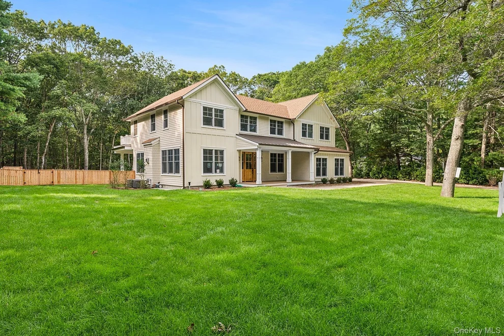 Unit for sale at 9 Lincoln Street, Southampton, NY 11963