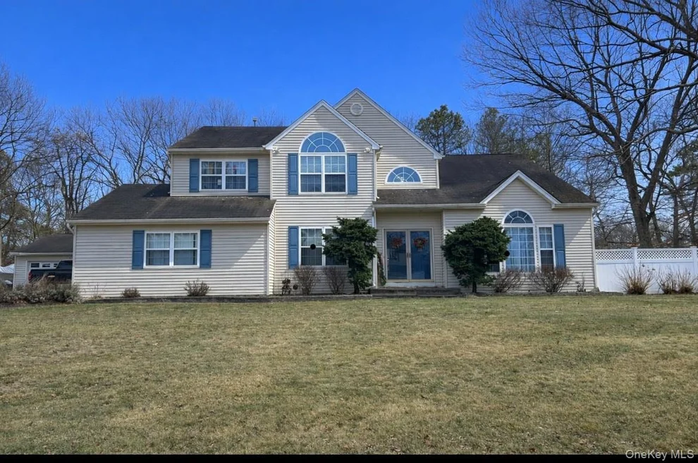Unit for sale at 2 Daylilly Court, Brookhaven, NY 11953