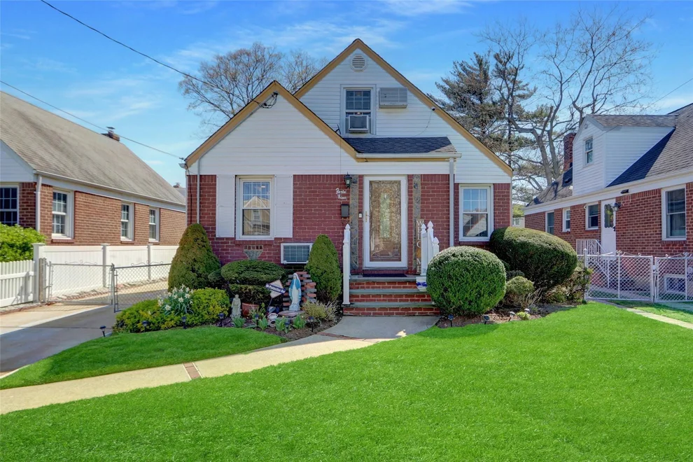Unit for sale at 49 Mary Street, Hempstead, NY 11580