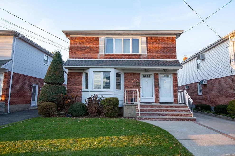 Unit for sale at 821 Whittier Avenue, North Hempstead, NY 11040