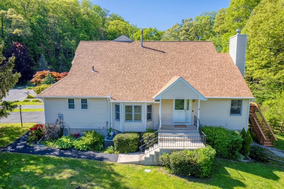 Unit for sale at 98 Red Maple Road, Saugerties, NY 12477
