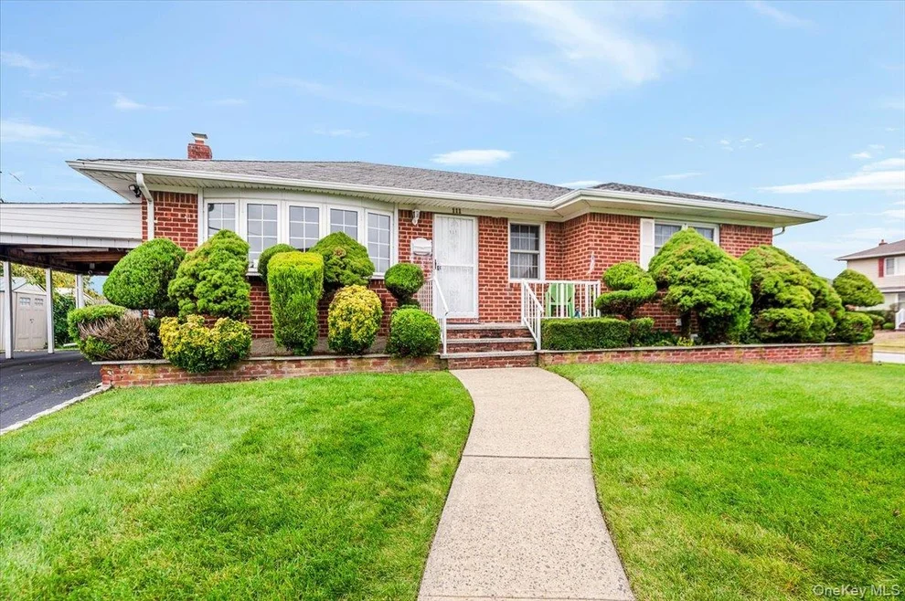 Unit for sale at 111 Michael Place, Oyster Bay, NY 11714
