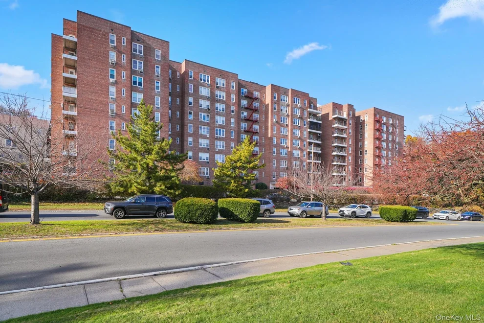 Unit for sale at 245 Rumsey Rd, Yonkers, NY 10701