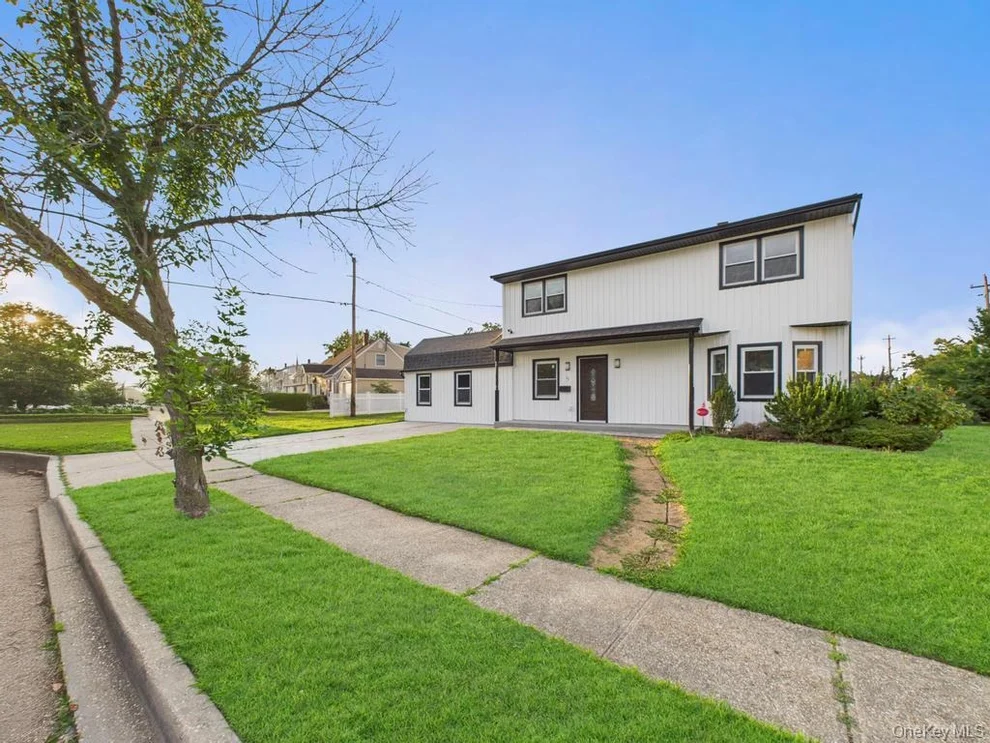 Unit for sale at 49 Griddle Lane, Hempstead, NY 11756