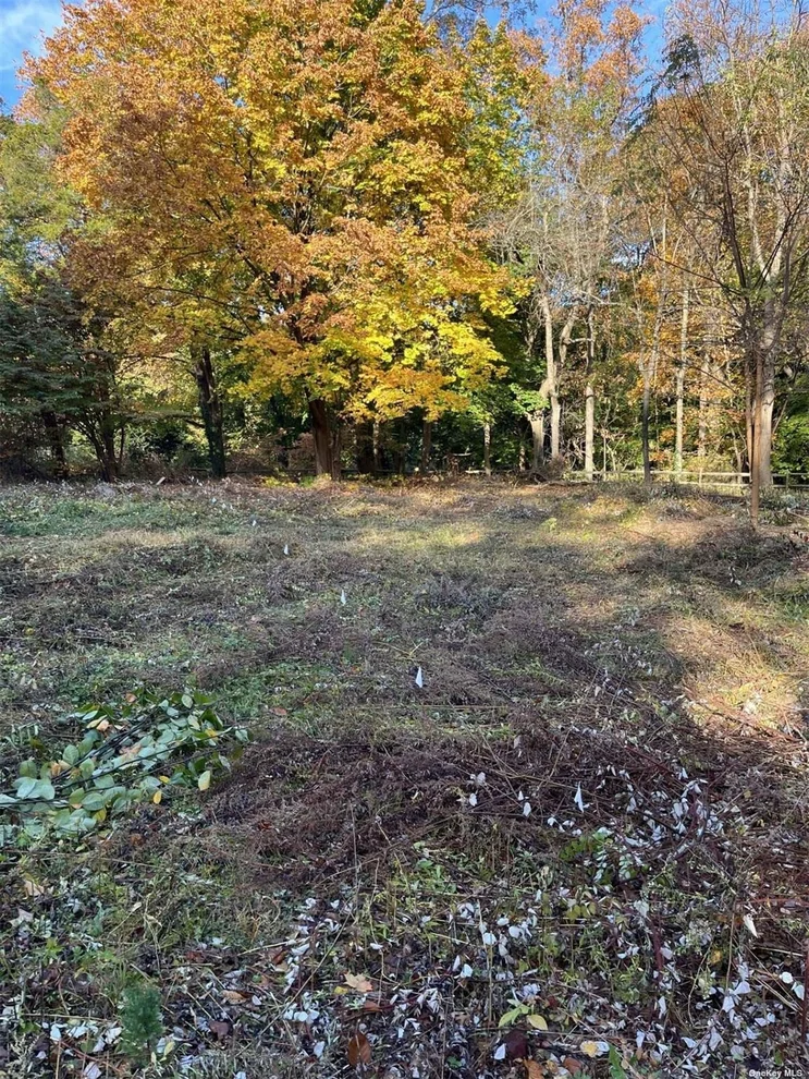Unit for sale at Dunlop Road, Huntington, NY 11743