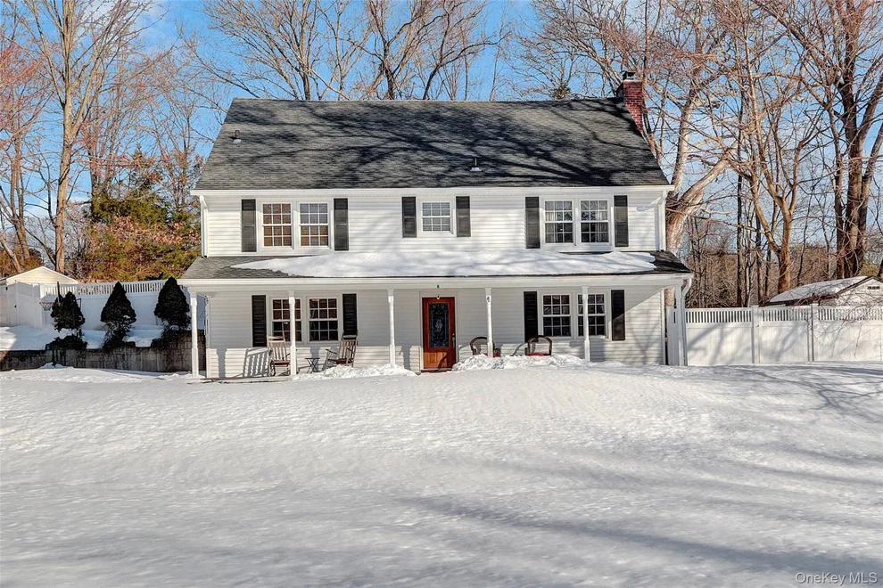 Unit for sale at 8 Noel Place, Smithtown, NY 11787