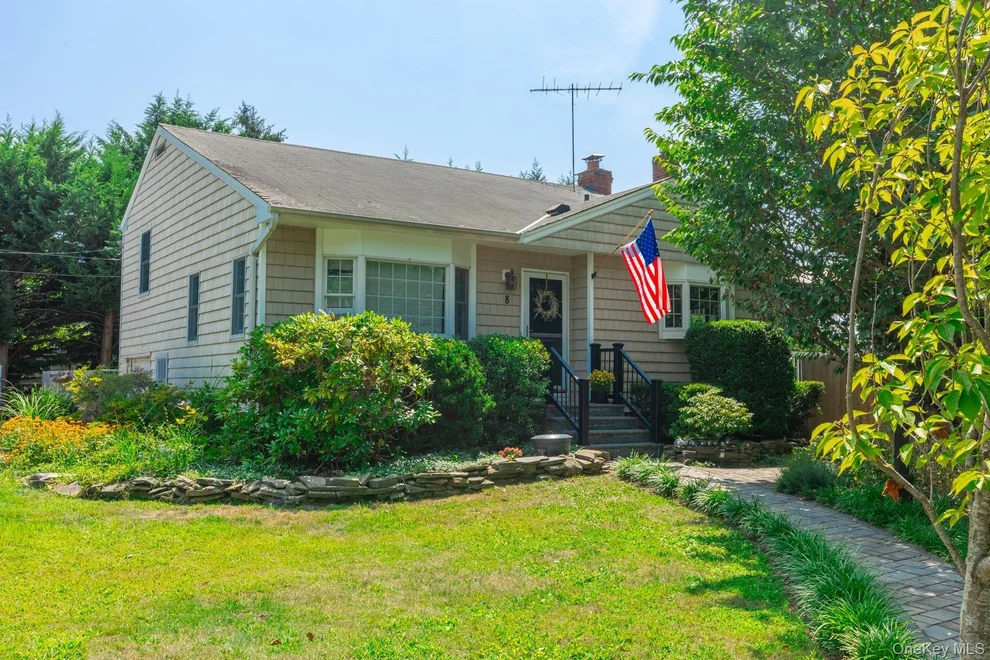 Unit for sale at 8 Riverside Street, Babylon, NY 11701