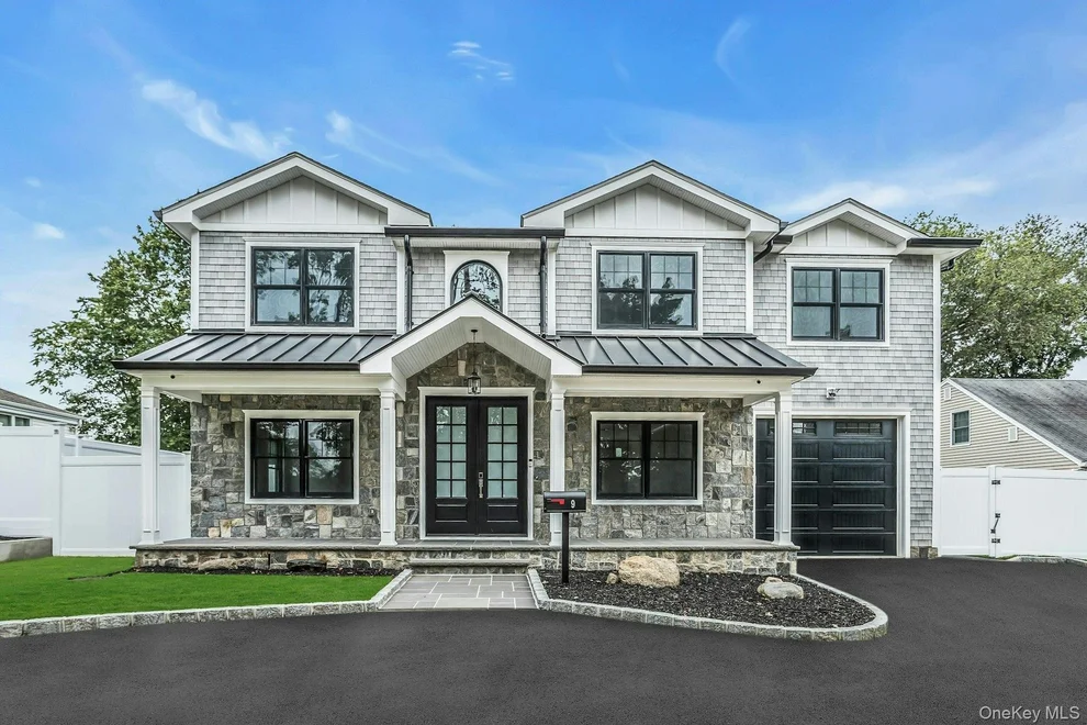 Unit for sale at 9 Hill Drive, Oyster Bay, NY 11545