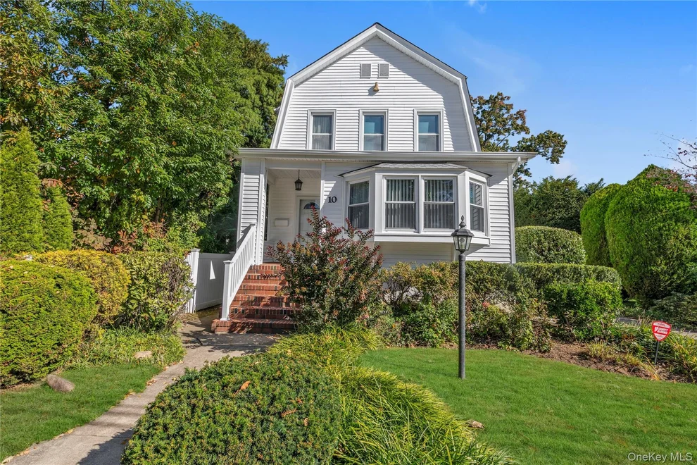 Unit for sale at 10 Sunset Avenue, Hempstead, NY 11563
