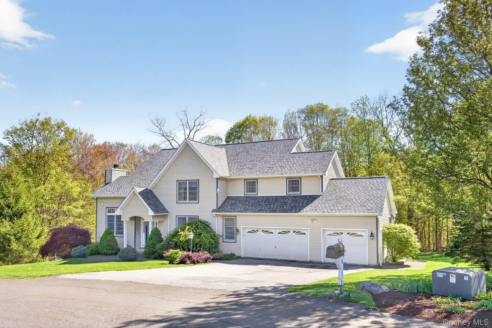 Unit for sale at 6 Martingale Way, Pawling, NY 12564
