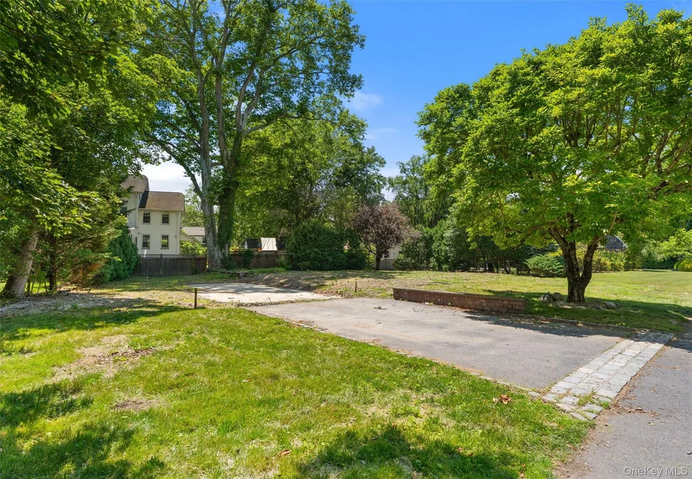 Unit for sale at 819 The Crescent, Mamaroneck, NY 10543