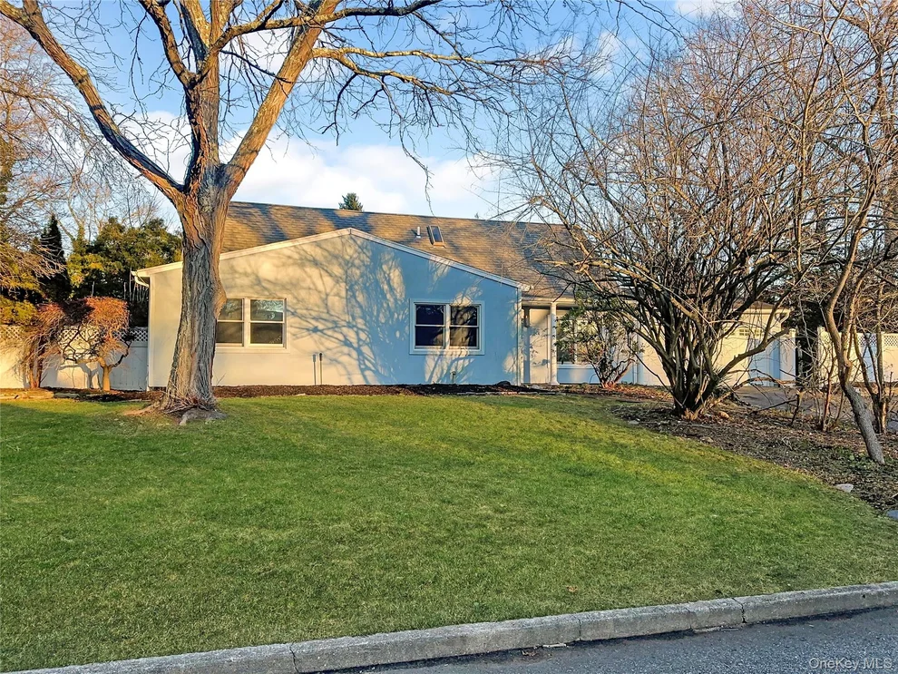 Unit for sale at 7 Carnaby Avenue, Brookhaven, NY 11727