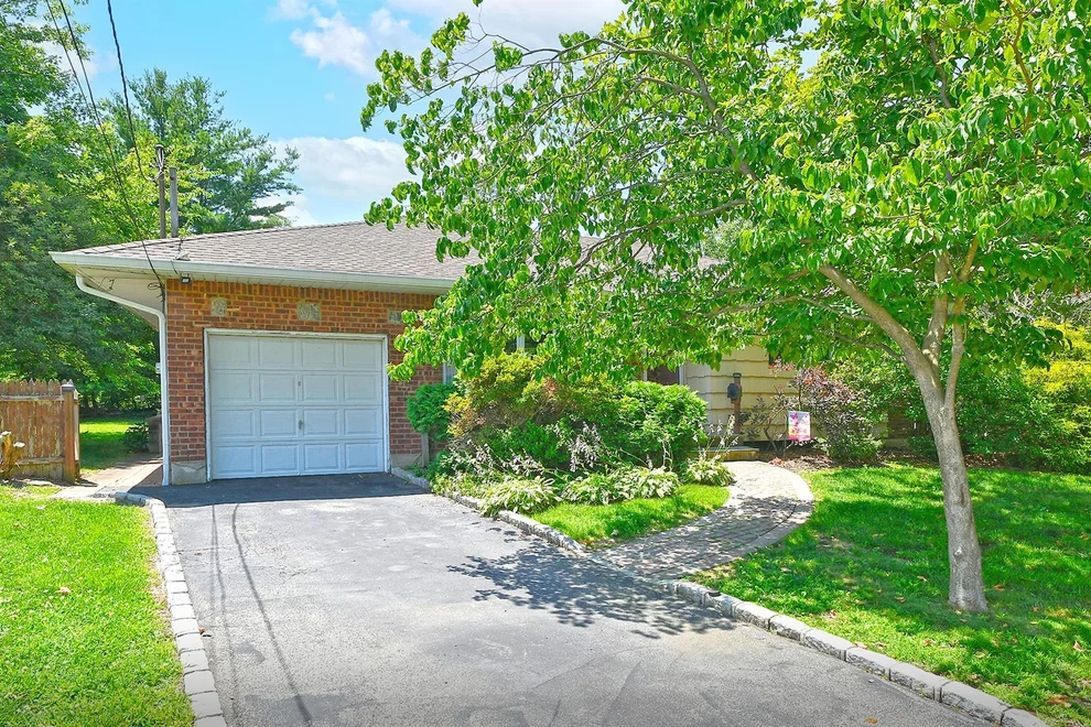 Unit for sale at 10 Emily Court, Huntington, NY 11740