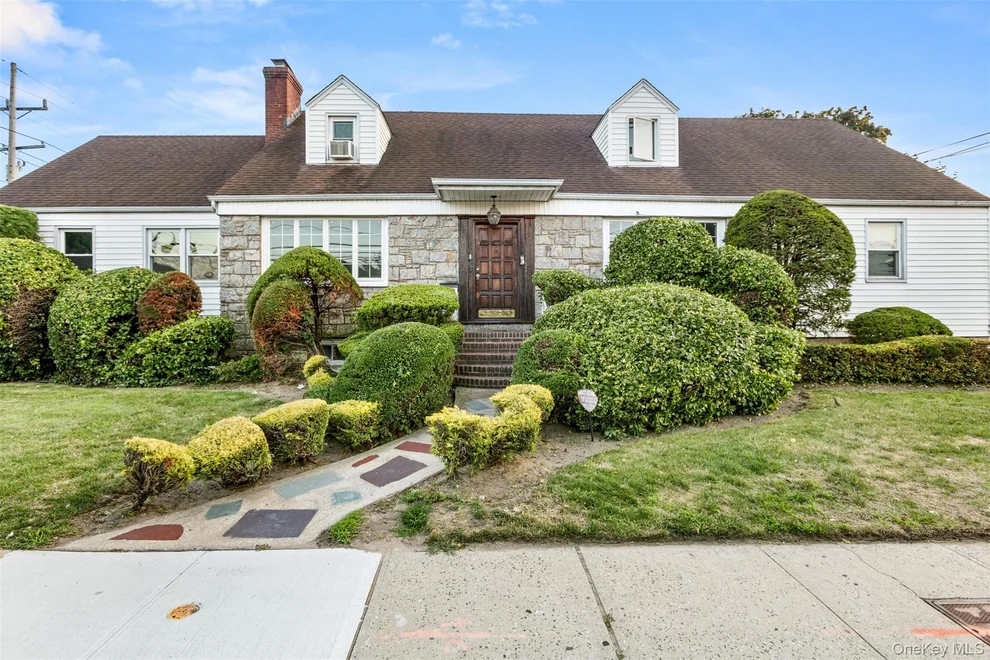 Unit for sale at 336 Scranton Avenue, Hempstead, NY 11563