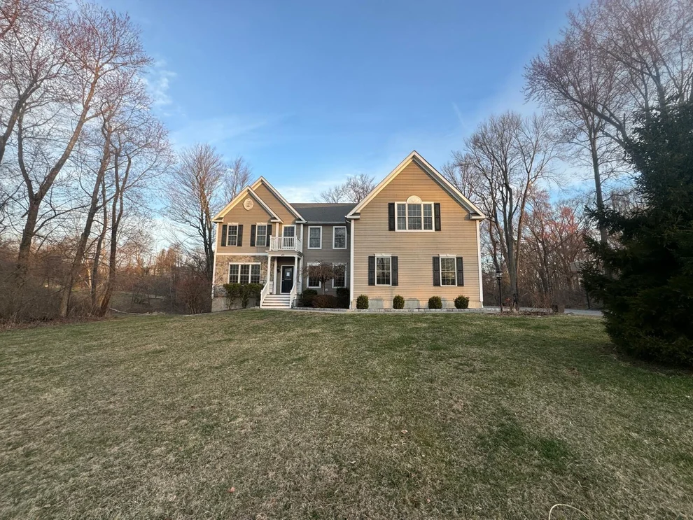 Unit for sale at 40 Harrisons Trail, East Fishkill, NY 12533