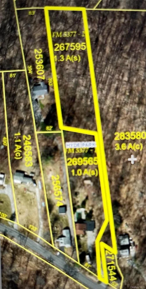 Unit for sale at 161 E Dorsey Lane, Hyde Park, NY 12601