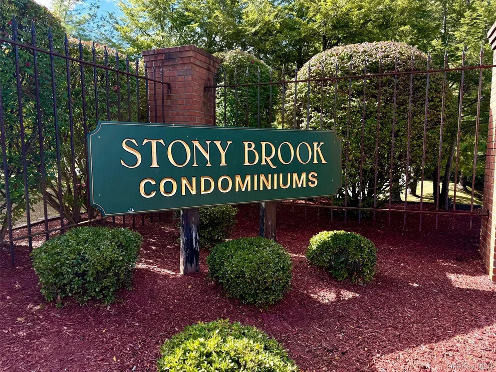 Unit for sale at 88 Brookview Lane, Newburgh (Town), NY 12550