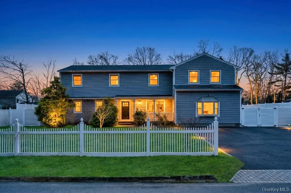 Unit for sale at 10 Winnetica Lane, Islip, NY 11730