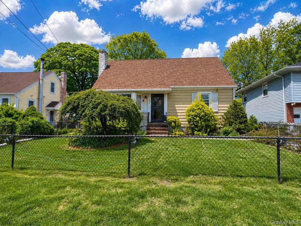 Unit for sale at 444 Brookside Avenue, Hempstead, NY 11575