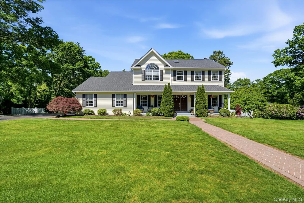 Unit for sale at 9 Ridgefield Drive, Brookhaven, NY 11786